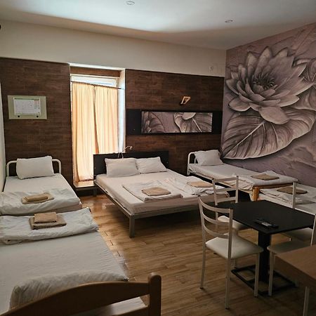 Dnd-X Hotel Pancevo Ngoại thất bức ảnh