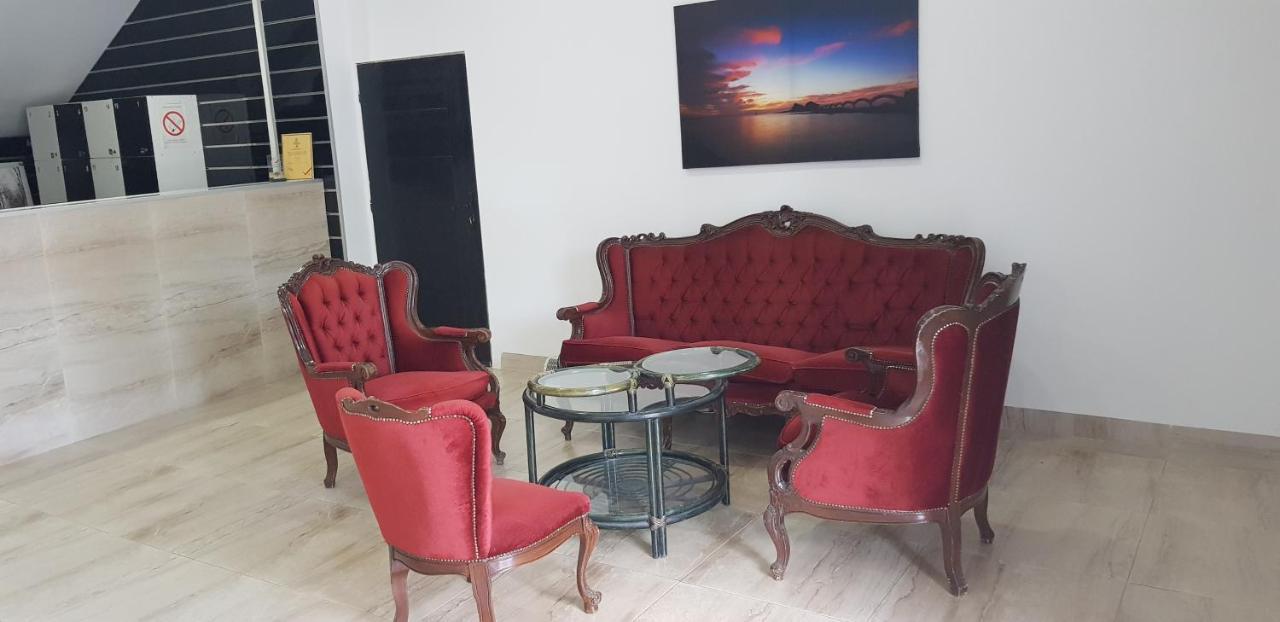Dnd-X Hotel Pancevo Ngoại thất bức ảnh