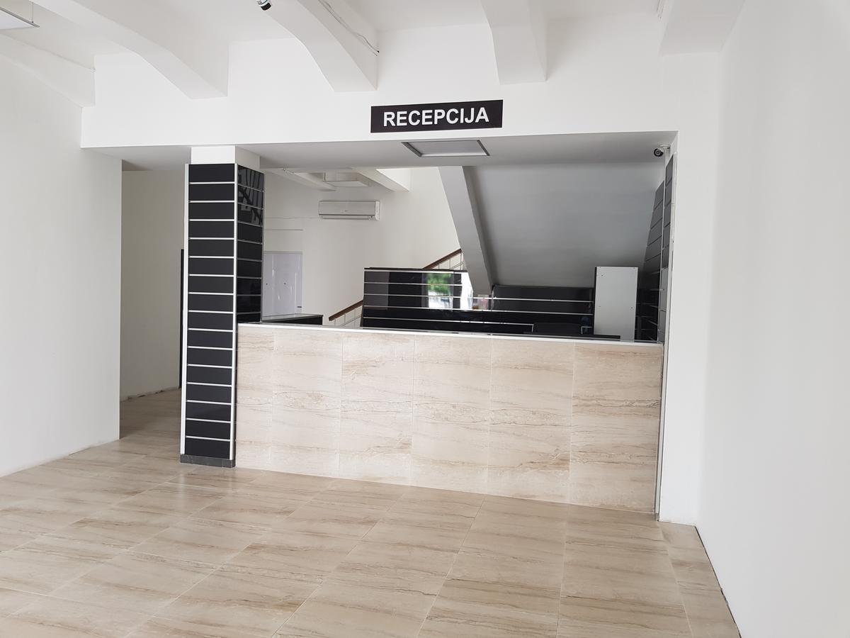 Dnd-X Hotel Pancevo Ngoại thất bức ảnh