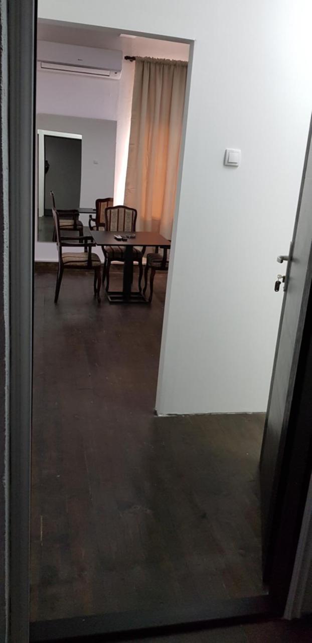 Dnd-X Hotel Pancevo Ngoại thất bức ảnh