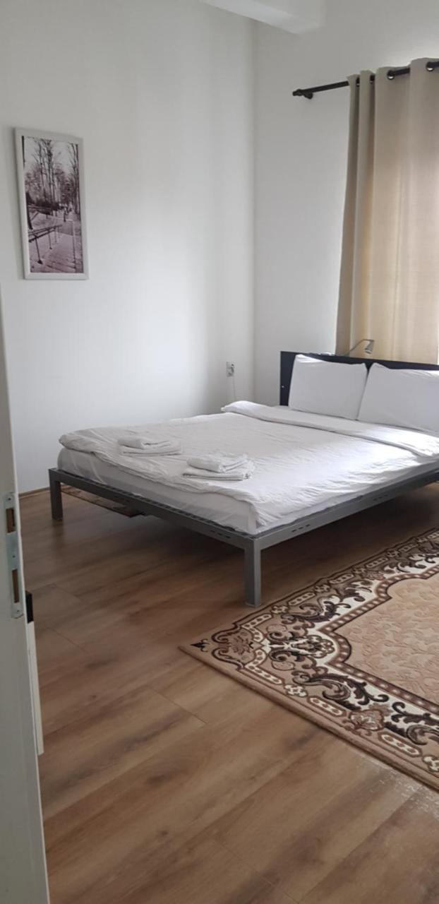 Dnd-X Hotel Pancevo Ngoại thất bức ảnh