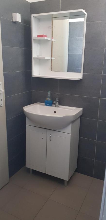 Dnd-X Hotel Pancevo Ngoại thất bức ảnh